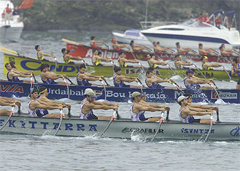 TRIUNFO DE URDAIBAI EN CASTRO.
