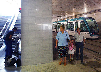 Cornellà abre el intercambiador entre metro, tranvía y tren