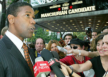 Denzel Washington, en Nueva York, en el estreno mundial de  The manchurian candidate. 