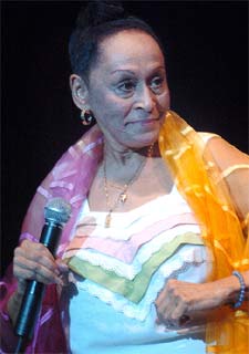 Omara Portuondo.