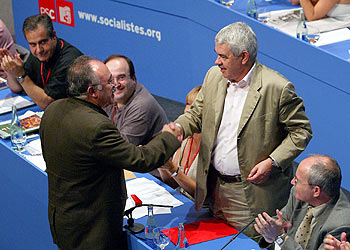 El socialista Pasqual Maragall y el republicano Josep Lluís Carod-Rovira, en el congreso del PSC.