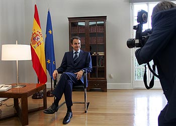 POSANDO PARA LA FOTO OFICIAL.