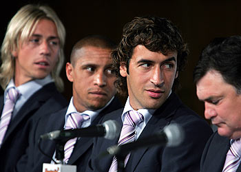 El Real Madrid se prepara y hace relaciones públicas en Japón