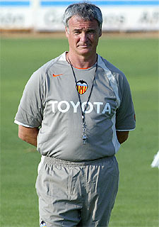 Claudio Ranieri, en un entrenamiento en Mestalla.