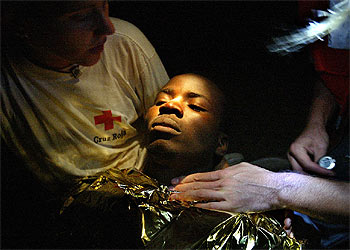 Interceptados 93 inmigrantes en Barbate y Fuerteventura