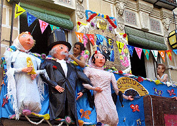 EL CENTRO DE MADRID, EN FIESTAS.