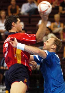 Momento del partido de balonmano, en el que España se impuso a Islandia.
