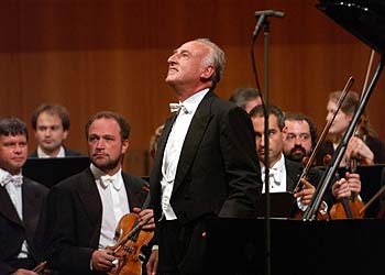 Maurizio Pollini, al finalizar el concierto.