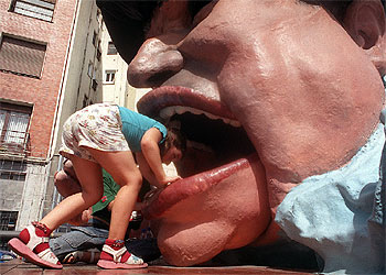 GARGANTÚA SE TRAGÓ AL ÚLTIMO NIÑO.