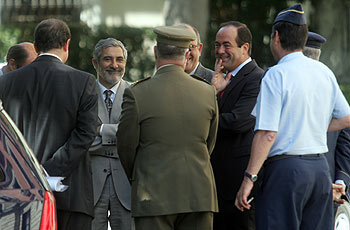 José Bono, con los portavoces parlamentarios en la sede del Cuartel General del Ejército.
