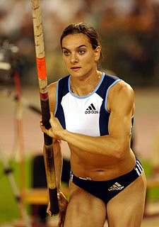 Yelena Isinbayeva, antes de batir su último récord.
