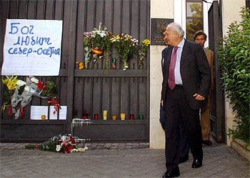 CONDOLENCIA POR LOS FALLECIDOS EN BESLÁN.