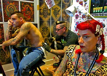 Tatuajes en las Cotxeres de Sants