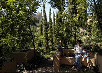 Desde el Romeral de San Marcos se disfruta de vistas privilegiadas del alcázar de Segovia. En la fotografía, la perspectiva desde el patio del Pino.
