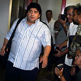 Diego Armando Maradona, a su llegada a Cuba el lunes.
