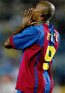 Eto'o, en un momento del partido Barça-Sevilla.