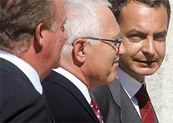 El presidente checo critica la Constitución europea en su visita a Madrid