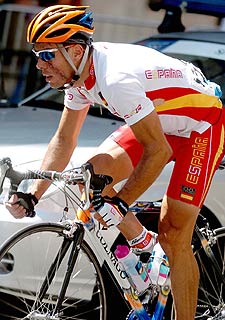 Óscar Freire regresa, como uno de los favoritos para vestirse   el 'maillot' arco iris, a la ciudad que le cambió la vida en 1999.