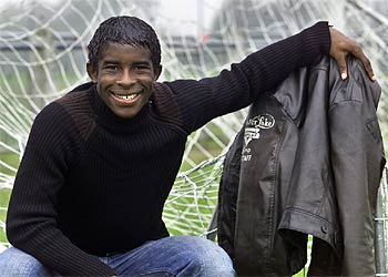 Antonio Mavuba, en las instalaciones de entrenamiento del Girondins.