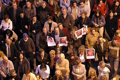 Manifestación de homenaje a la víctimas del 11-M en Alcalá de Henares (Madrid) el pasado marzo.