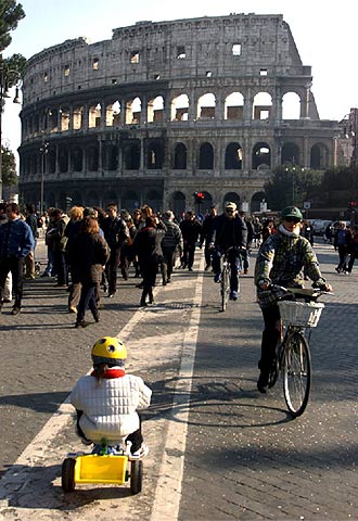 Celebración en Roma de los  Domingos a pie  el pasado 6 de febrero.