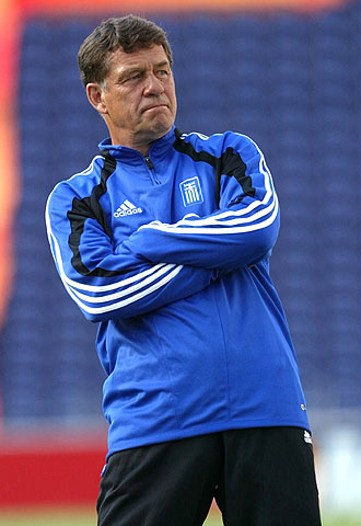 Otto Rehhagel, durante una sesión preparatoria.