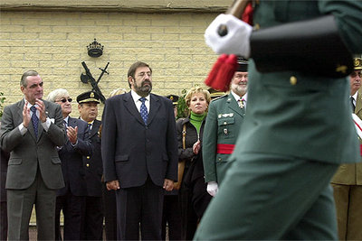 DESFILE EN SANSOMENDI.