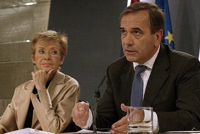 Fernández de la Vega y Alonso, durante la rueda de prensa posterior al Consejo de Ministros.