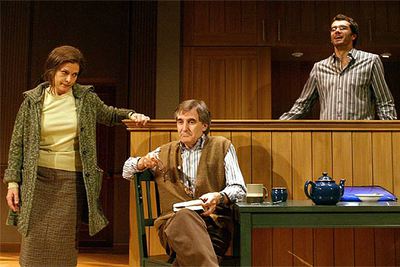 Kiti Manver, Gerardo Malla y Toni Cantó en un ensayo de  La retirada de Moscú. 