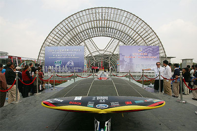 Los prototipos de energía solar, como el Aurora (en la imagen), tienen poca viabilidad práctica, pero permiten probar nuevas tecnologías para mejorar la eficiencia de las placas.