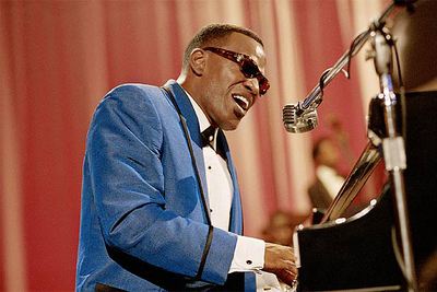 Jamie Foxx, en  Ray. 