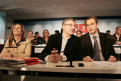 De izquierda a derecha, Trinidad Jiménez, José Blanco y José Luis Rodríguez Zapatero.