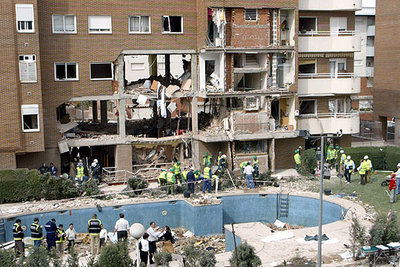 Piso de Leganés en el que se suicidaron el 3 de abril siete terroristas, entre ellos Allekema Lamari.rnrnAllekema Lamari.