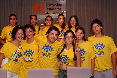 Un grupo de alumnos de secundaria, en su visita a la Universidad Autónoma de Barcelona.