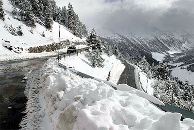 El Pirineo registra las primeras nevadas serias de la temporada