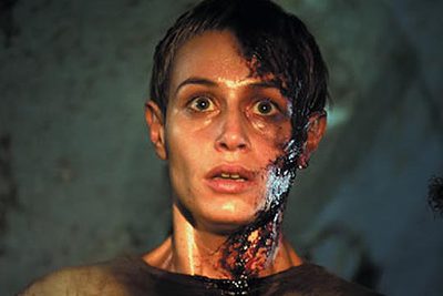 Un fotograma de  Alta tensión. 