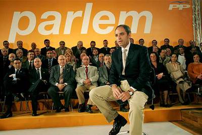 El presidente Francisco Camps, ayer, durante el acto celebrado en el Palau de la Música de Valencia.