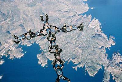 El 'Cristo' de Dalí en el cielo de Port Lligat