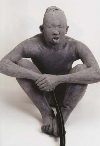 Una de las esculturas hinchables de la exposición de César Martínez.