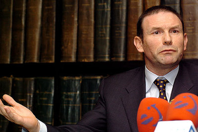 El  lehendakari,  Juan José Ibarretxe, en la Asociación de Periodistas Europeos.