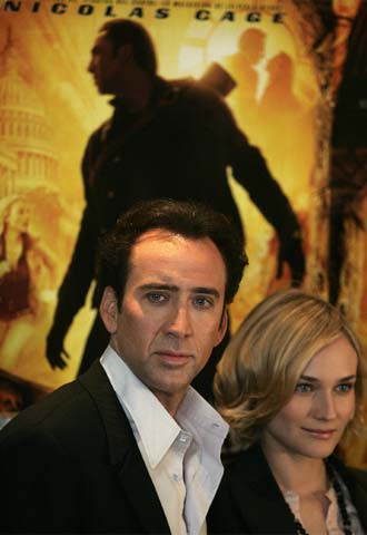 El actor Nicolas Cage y la actriz Diane Kruger, durante la presentación de la película  La búsqueda,  ayer en Madrid.