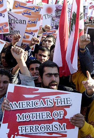 MARCHA CONTRA LA RETIRADA SIRIA.