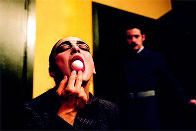 María Eugenia de Castilla y Kike Martín, en una imagen del montaje 'El invernadero'.