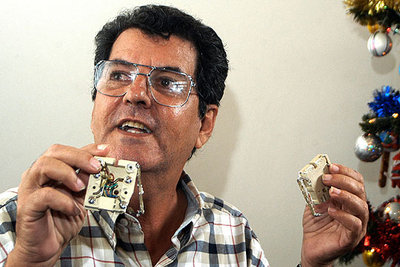 PAYÁ DENUNCIA "ESCUCHAS" EN SU CASA.