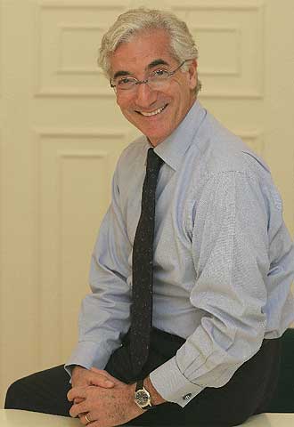 Sir Ronald Cohen afirma estar 