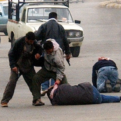 ASESINADOS EN PLENA CALLE.