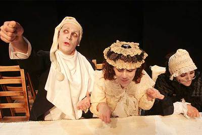 Imagen del montaje 'La larga cena de Navidad'.