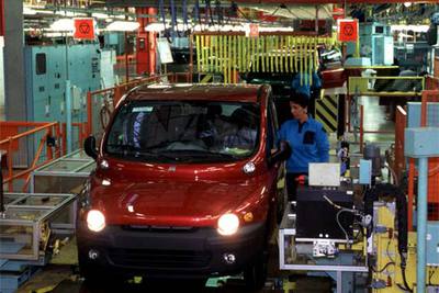 Cadena de montaje de la planta de Fiat en Turín.