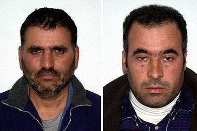 Mohamed Douha (a la izquierda) y Majib Bakkali.