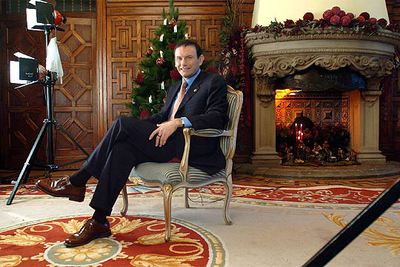 El  lehendakari  Ibarretxe, durante la grabación de su mensaje de fin de año el pasado viernes en Ajuria Enea.